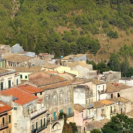 Castello Vecchio Bed & Breakfast