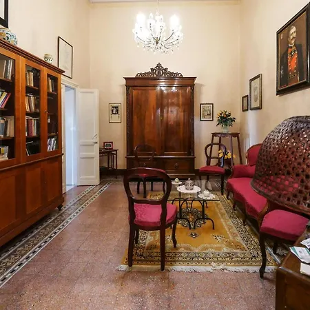Couette-café Castello Vecchio 3*